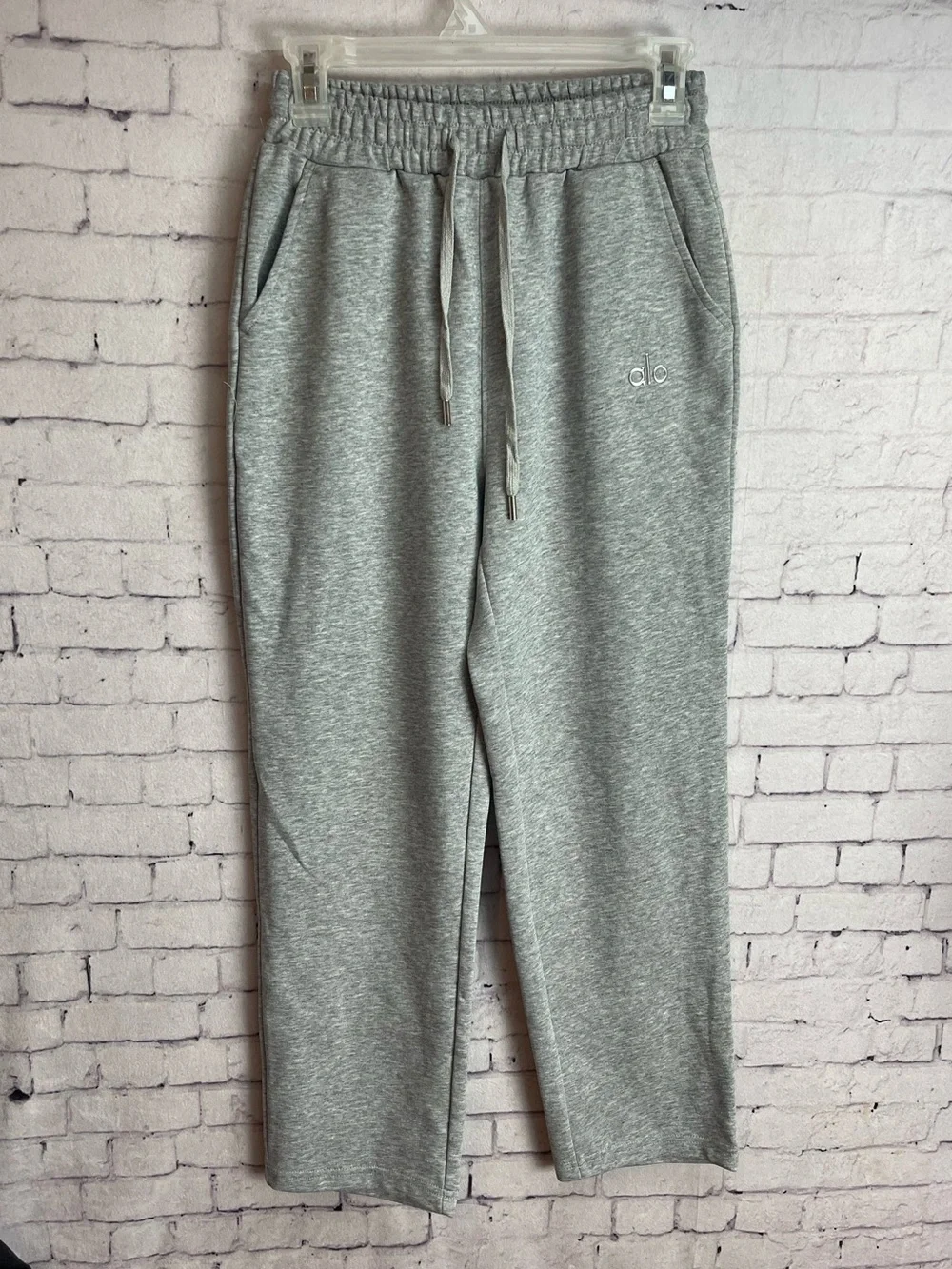 Alo accolade gray sweatpants size medium